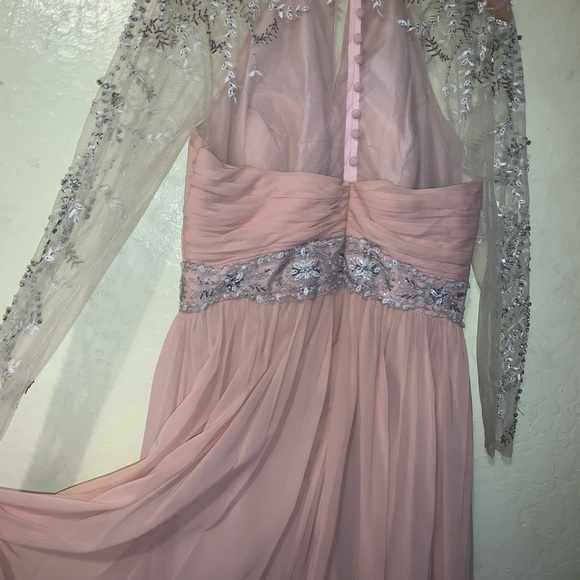 Beautiful light coral formal dress. - Picture 3 of 6